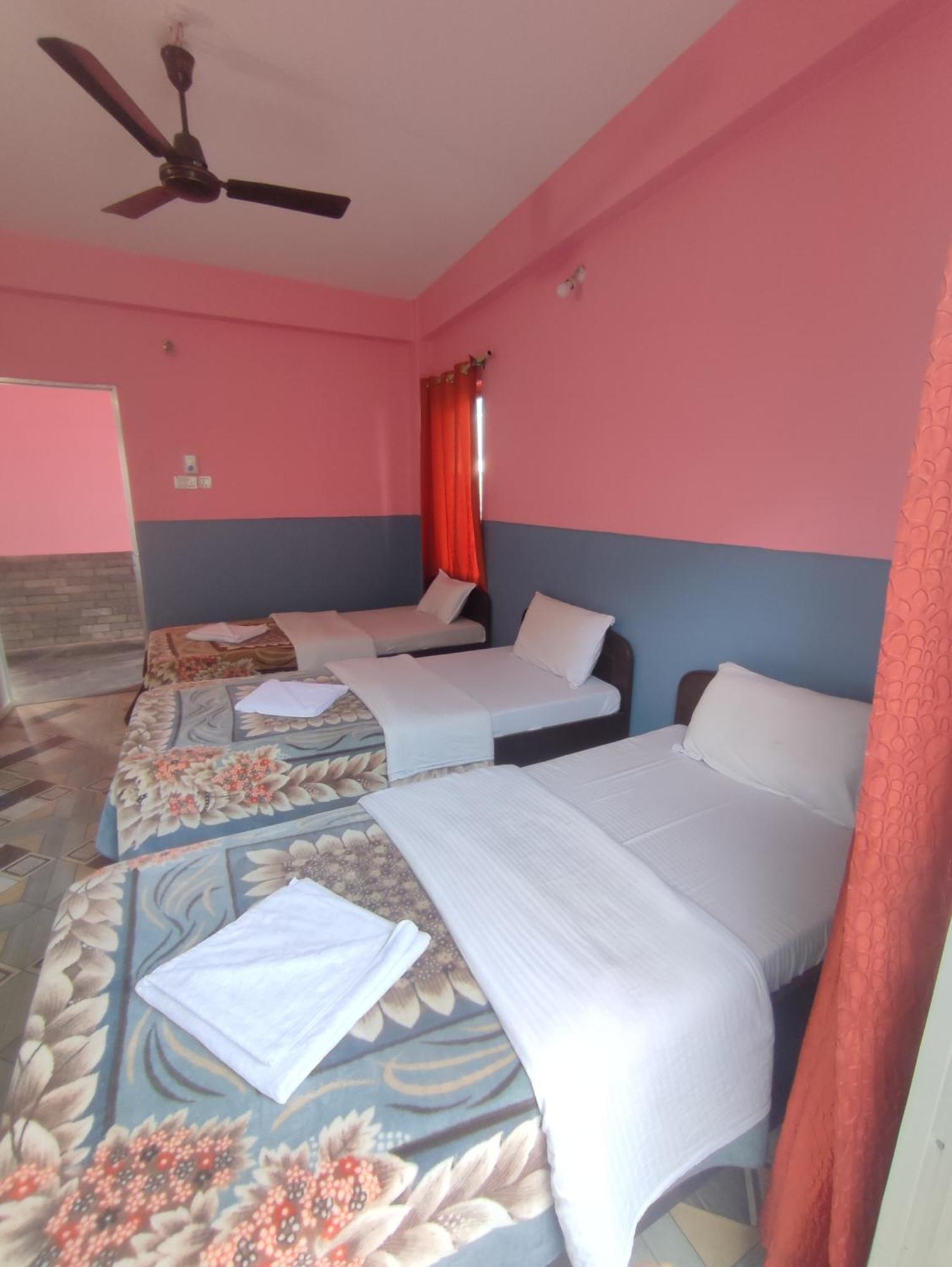 Krishna Inn Pokhara Zewnętrze zdjęcie