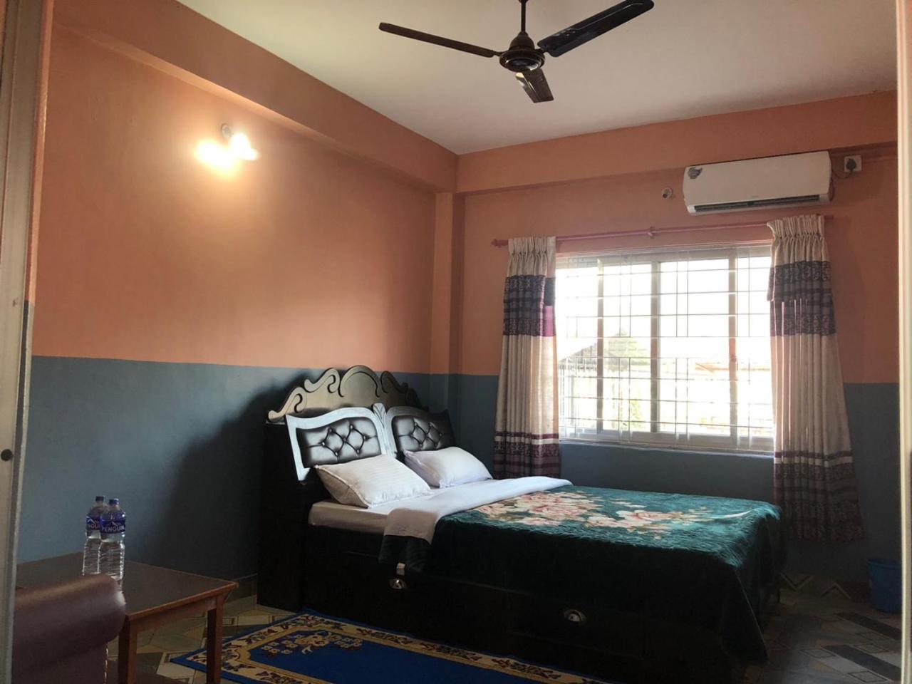 Krishna Inn Pokhara Zewnętrze zdjęcie