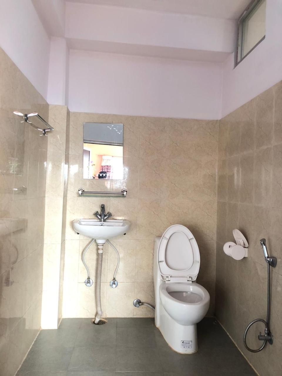 Krishna Inn Pokhara Zewnętrze zdjęcie