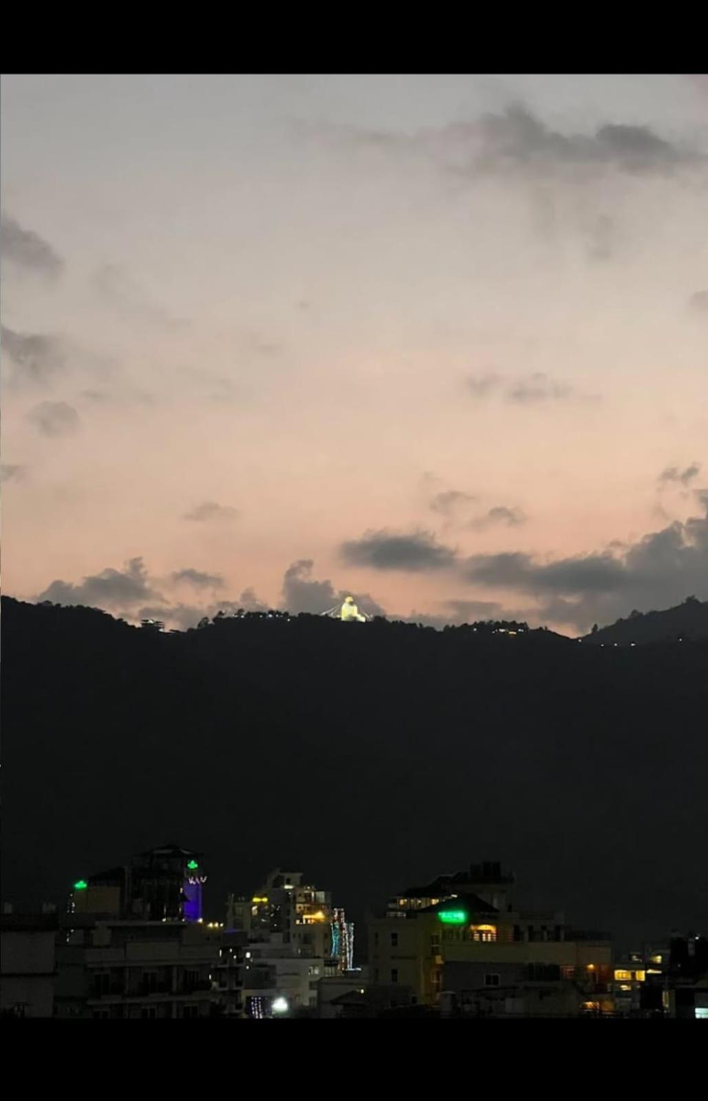 Krishna Inn Pokhara Zewnętrze zdjęcie