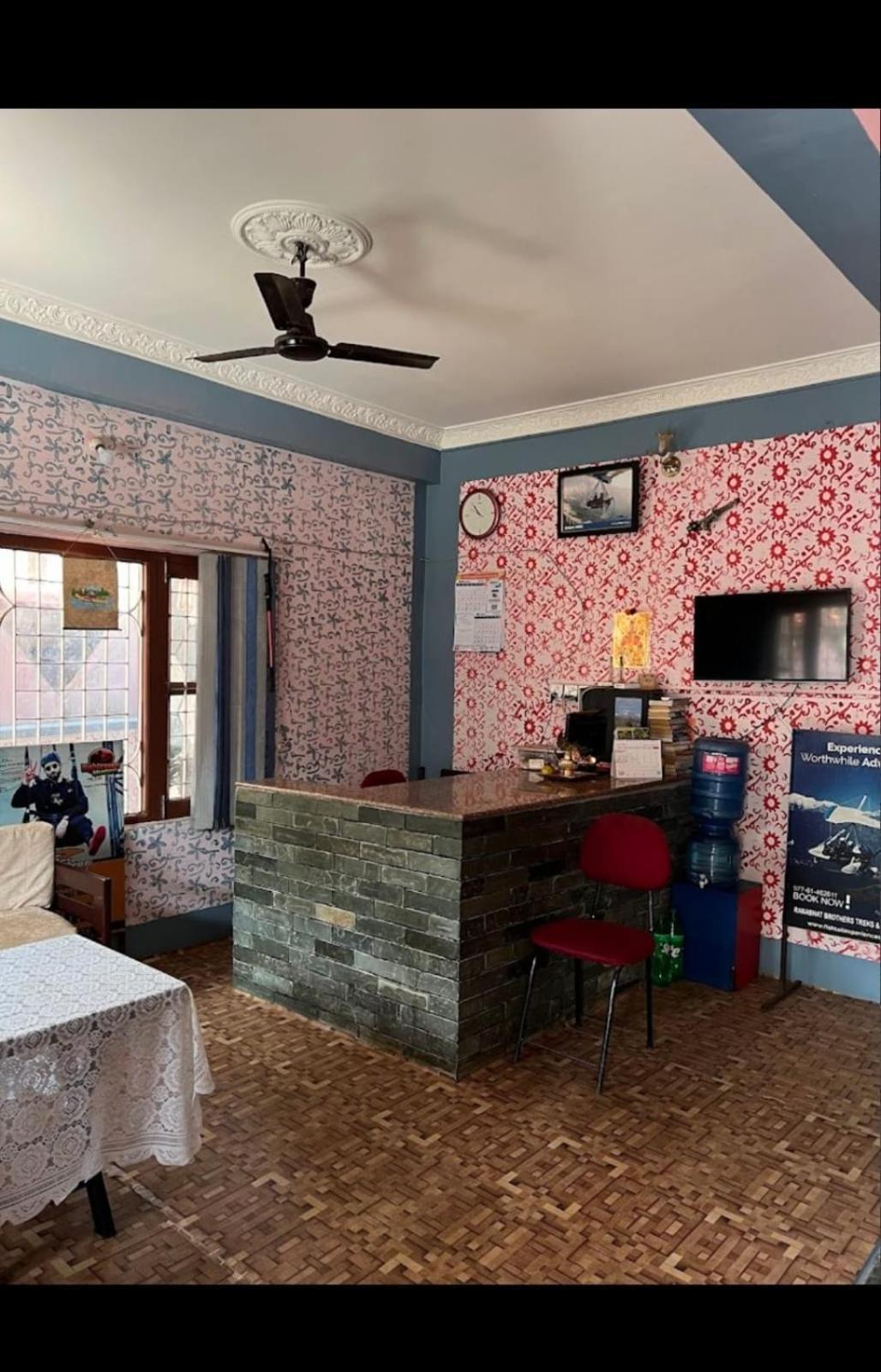 Krishna Inn Pokhara Zewnętrze zdjęcie